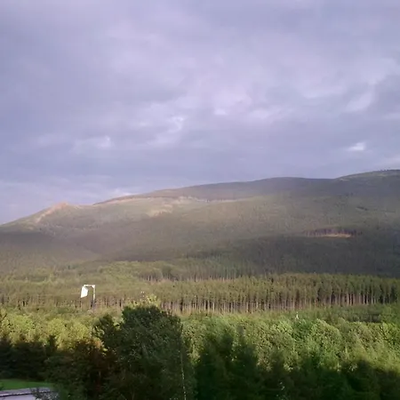 Little Mountain * Ostružná