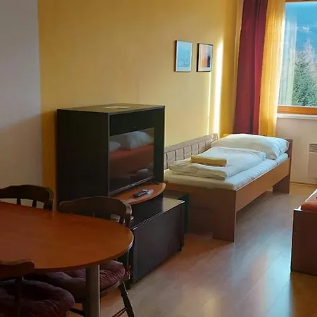 アパート Little Mountain *