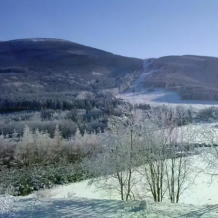 Little Mountain Ostružná